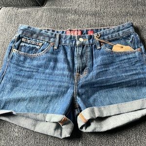 Dark blue lucky brand jean shorts - size 6/28 - more of a baggy style